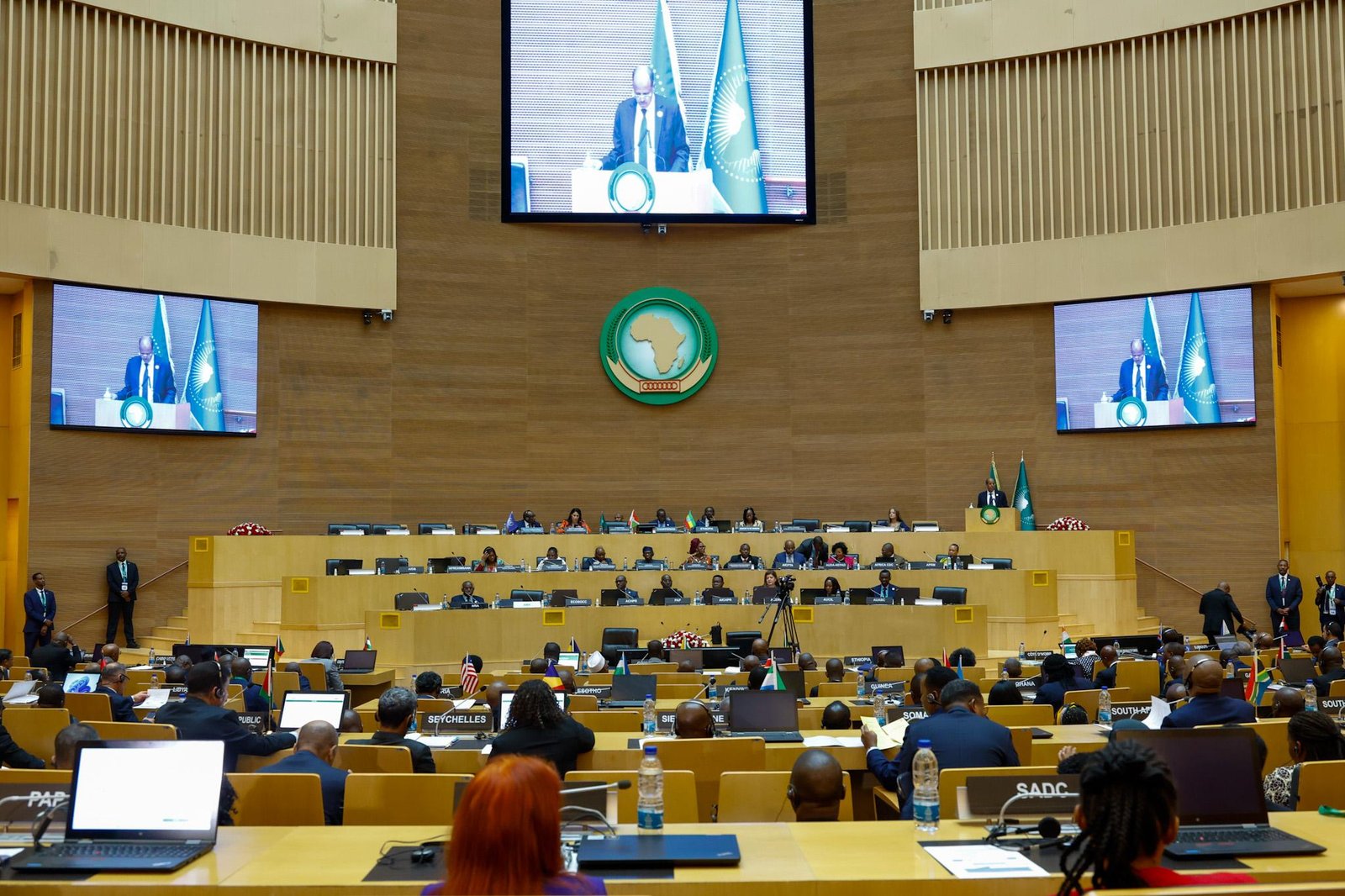 Plan Large de la salle de conférence de l'UA